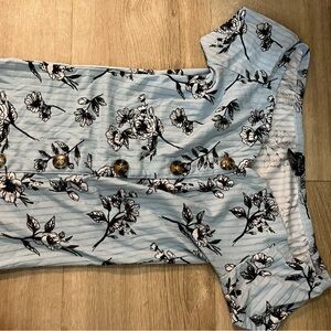 Rue21 Light Blue Floral Top